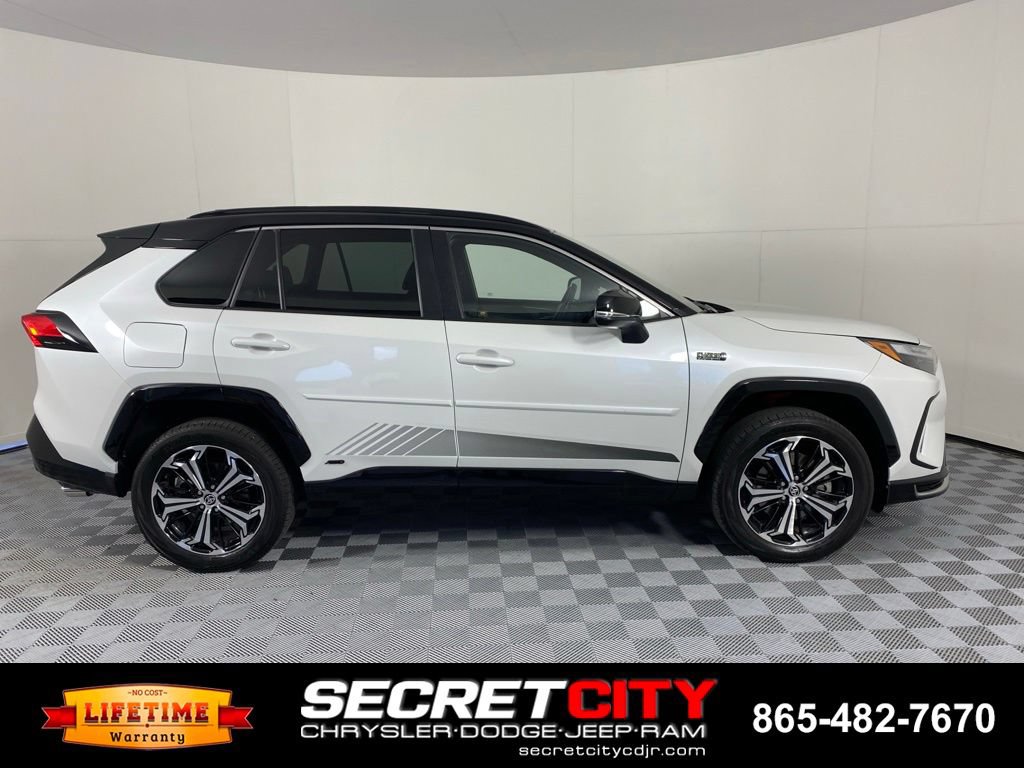 Used 2023 Toyota RAV4 XSE w/ Weather Package AWD/4WD image 28