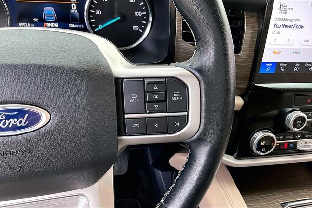 Used 2022 Ford Expedition Limited AWD/4WD image 11