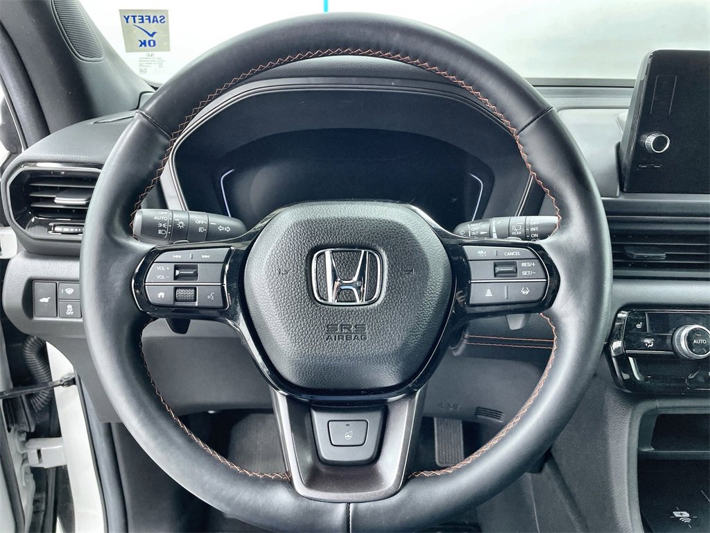 Certified 2025 Honda Pilot TrailSport image 20