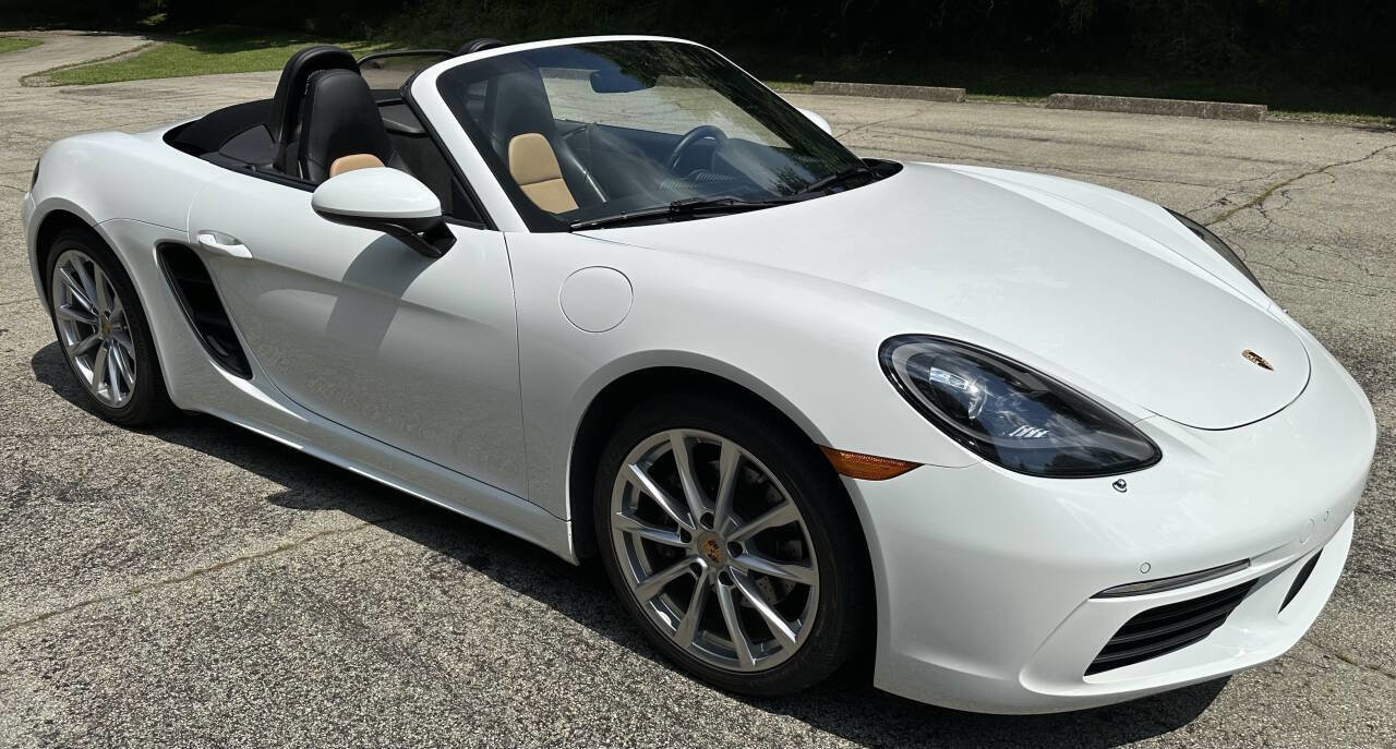 Used 2018 Porsche 718 Boxster Base 2dr Convertible RWD image 21