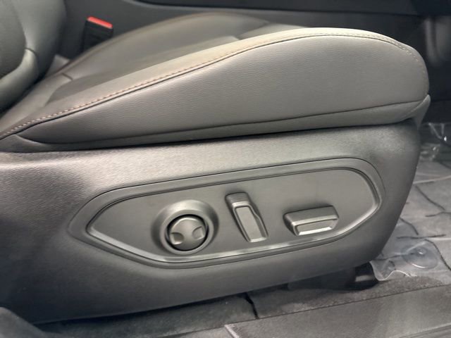 New 2026 Jeep Cherokee Overland w/ Advanced Pro Tech Group image 28