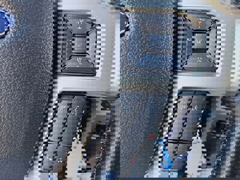 Used 2021 Ford F250 Lariat w/ Chrome Package image 27