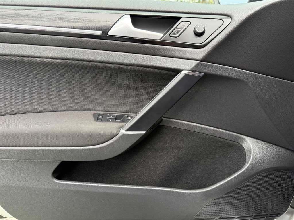 Used 2015 Volkswagen GTI S image 21