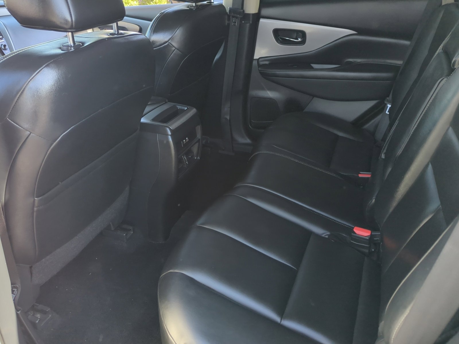 Used 2020 Nissan Murano SV w/ Premium Package image 17