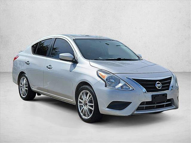 Used 2018 Nissan Versa SV FWD video 3