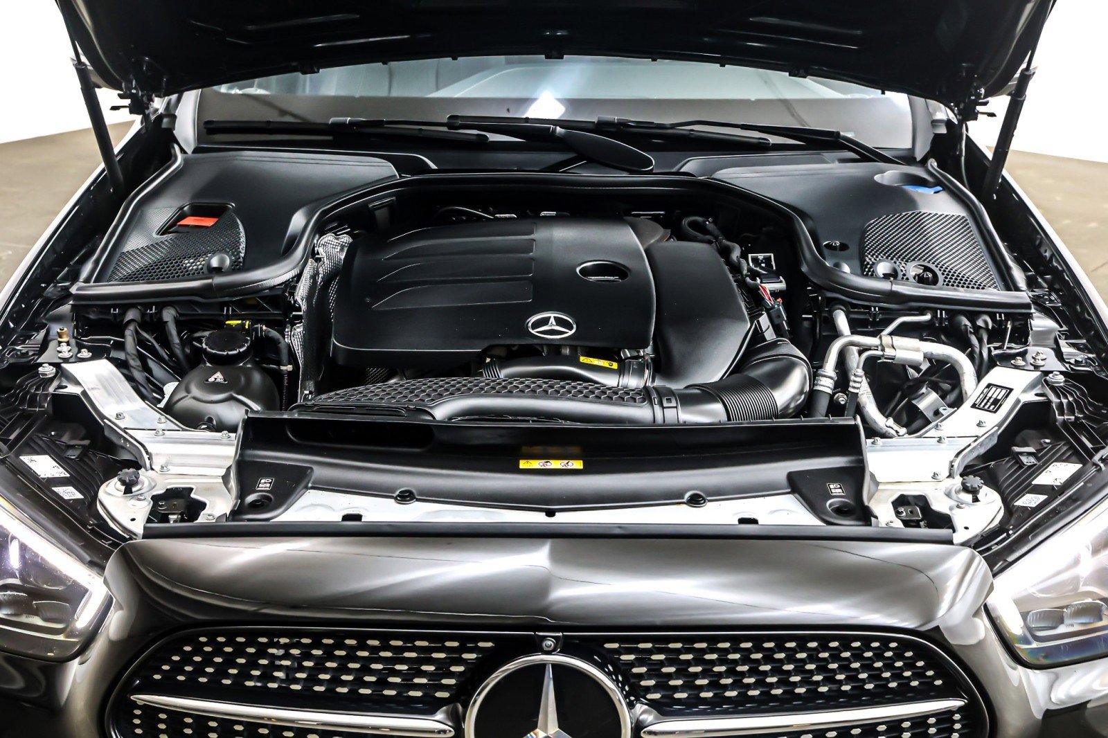 Used 2022 Mercedes-Benz E 350 Sedan image 12