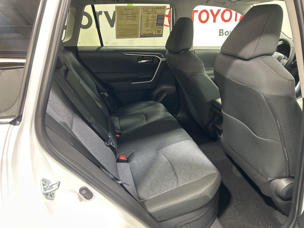 Used 2025 Toyota RAV4 XLE image 15