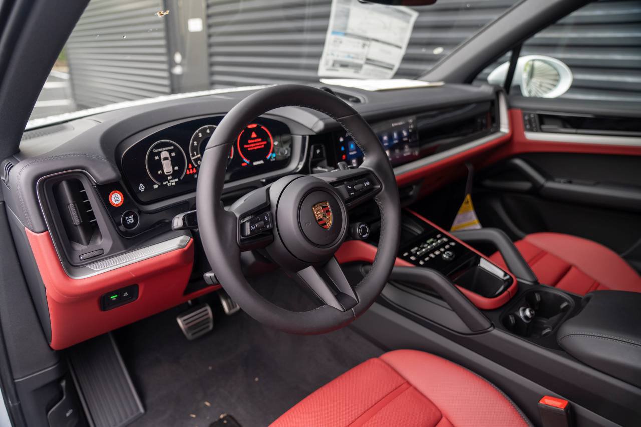 New 2026 Porsche Cayenne S AWD/4WD image 4