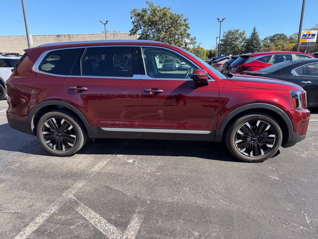 Used 2024 Kia Telluride SX Prestige AWD/4WD image 3