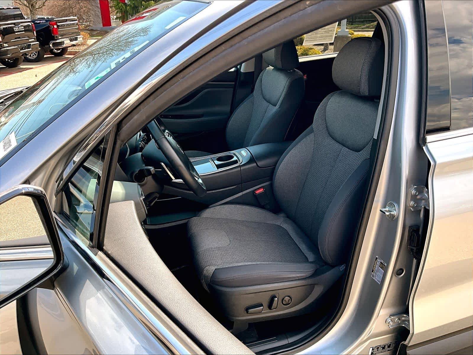 Used 2023 Hyundai Santa Fe SEL w/ Cargo Package AWD/4WD image 10