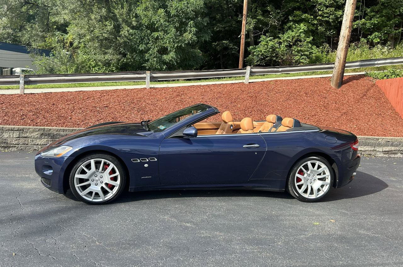 Used 2011 Maserati GranTurismo Convertible RWD image 4