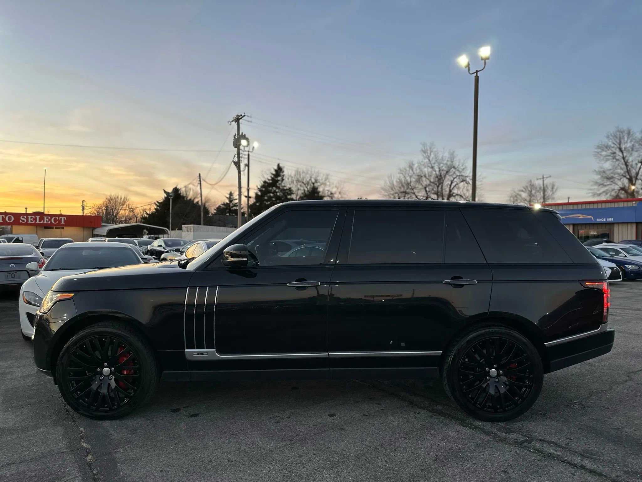 Used 2015 Land Rover Range Rover Long Wheelbase Autobiography image 8