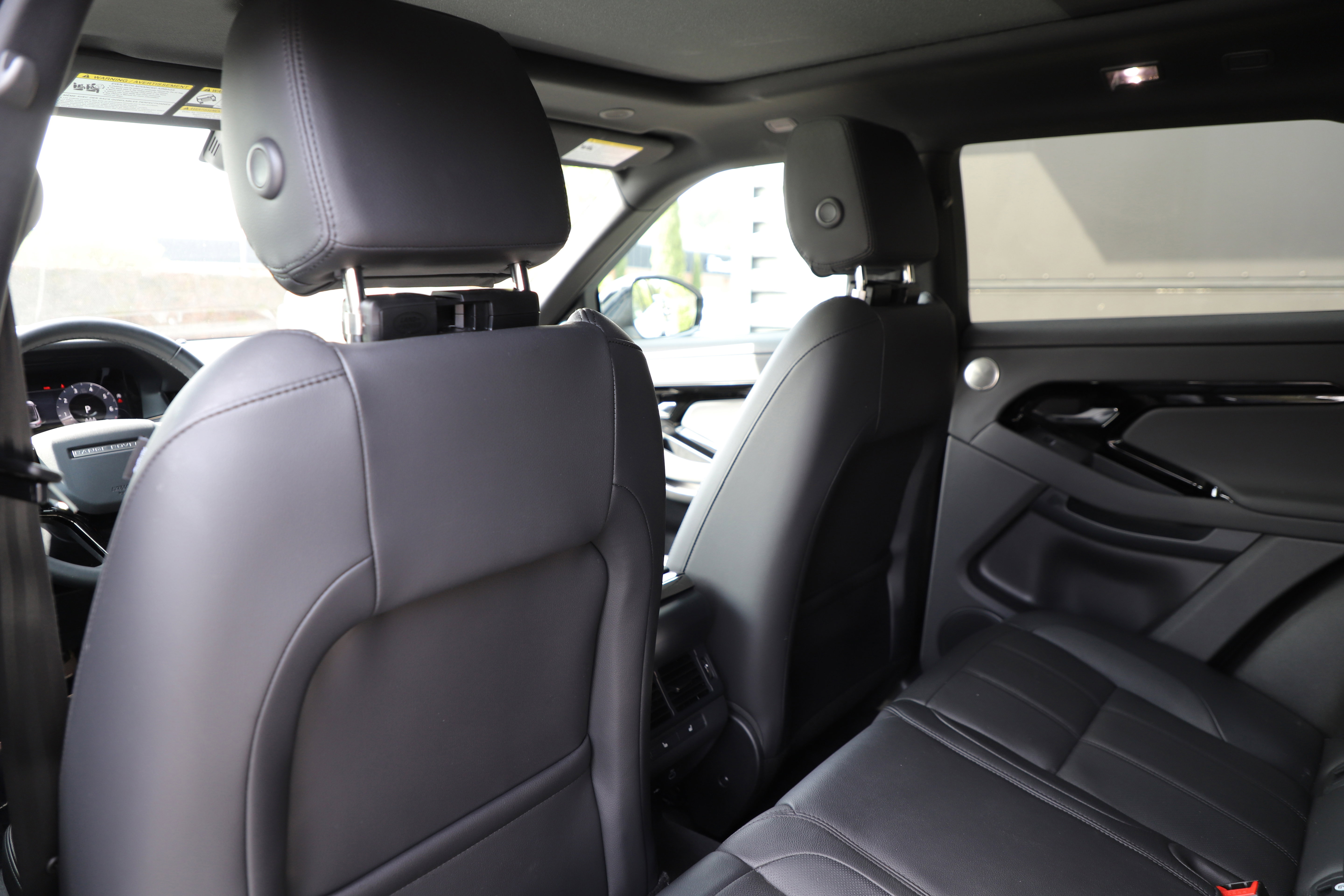 Certified 2025 Land Rover Range Rover Evoque Dynamic SE AWD/4WD image 12