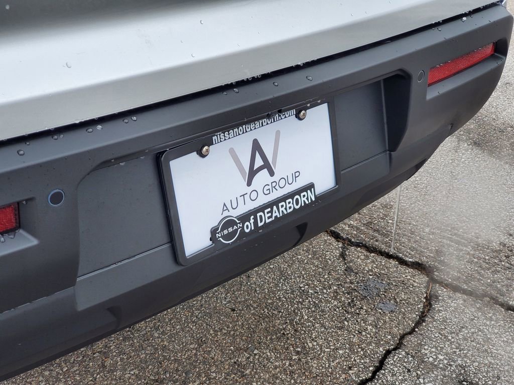 New 2025 Nissan Pathfinder S image 6