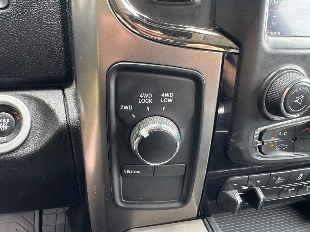 Used 2018 RAM 2500 Laramie w/ Sport Appearance Group AWD/4WD image 31