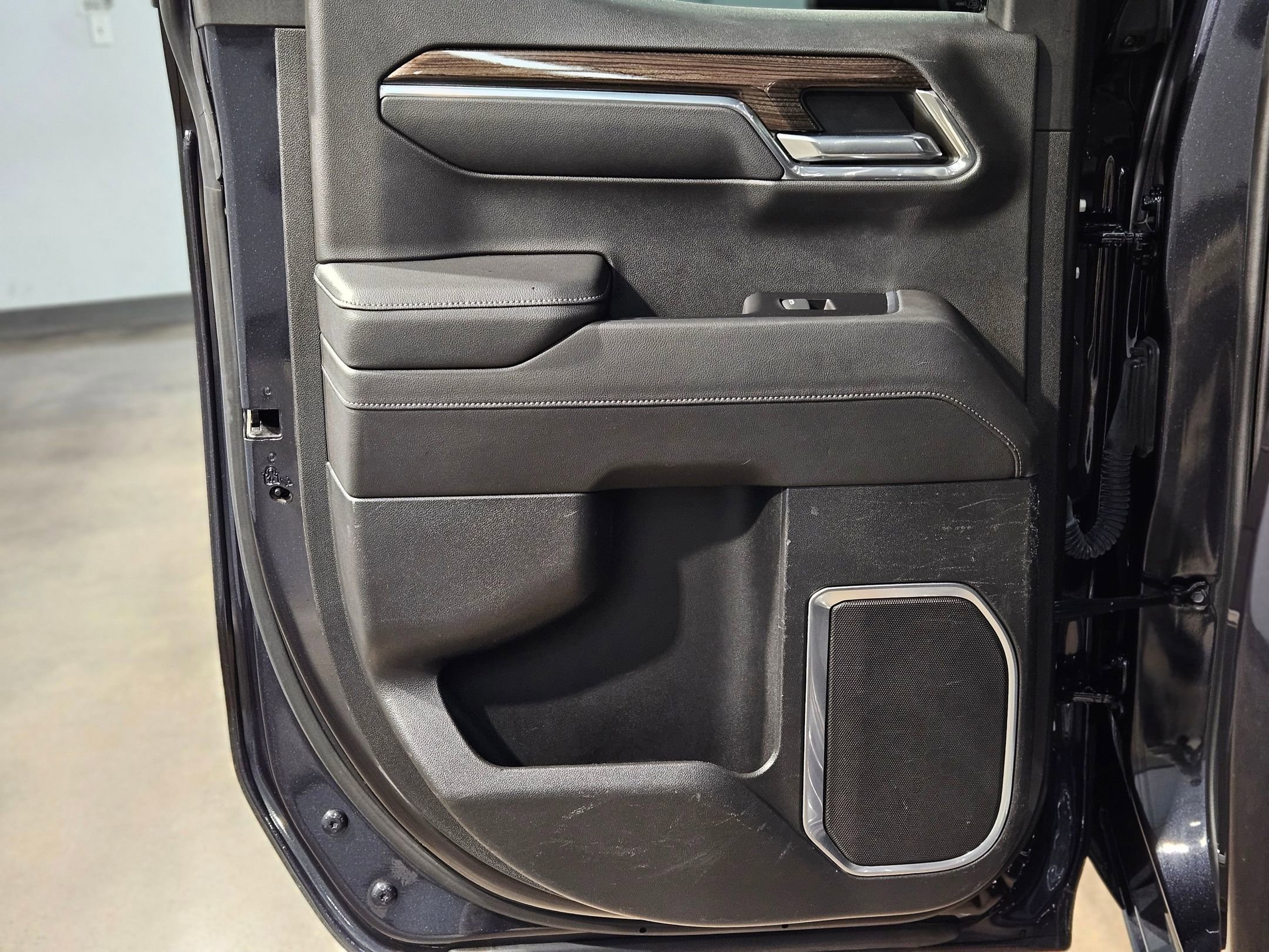 Used 2023 Chevrolet Silverado 1500 LT image 32