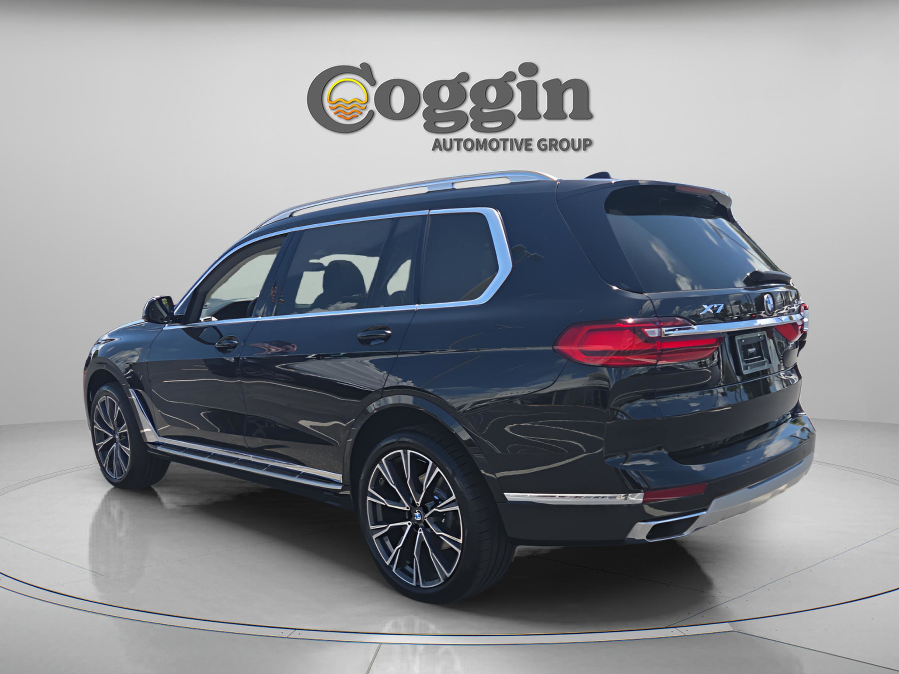 Used 2022 BMW X7 xDrive40i w/ Premium Package AWD/4WD image 3