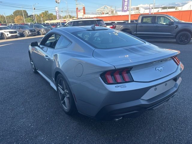 New 2025 Ford Mustang Coupe image 5