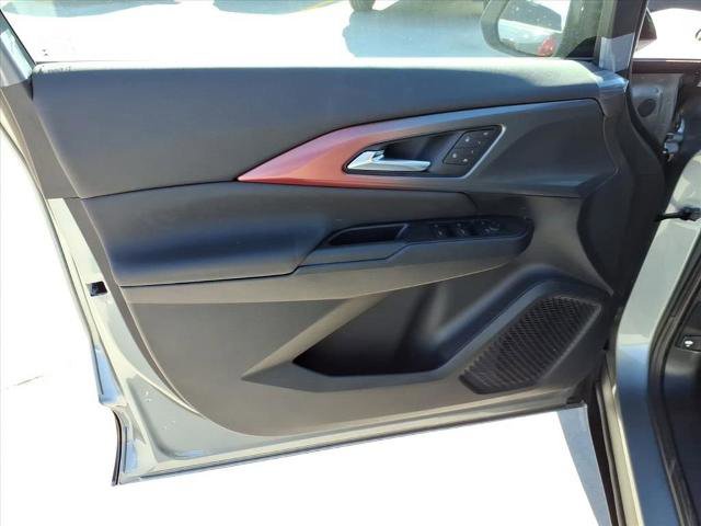 New 2026 Chevrolet Equinox EV RS image 16