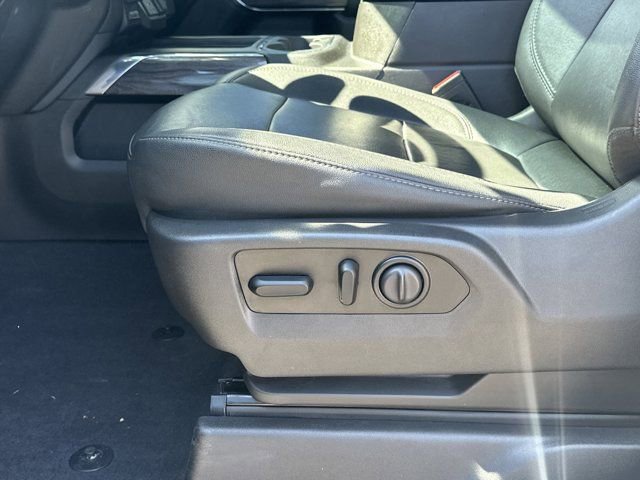 Used 2021 Chevrolet Silverado 2500 LTZ w/ Z71 Chrome Sport Edition image 11