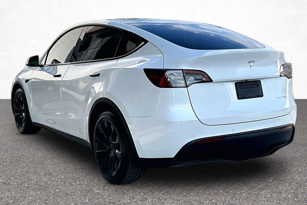 Used 2021 Tesla Model Y Long Range AWD/4WD image 5