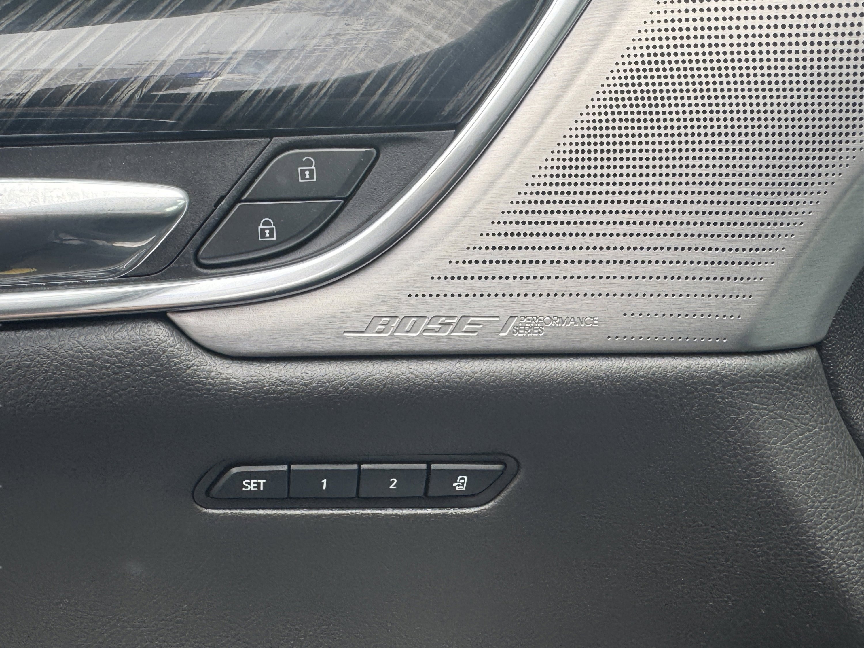 Used 2023 Cadillac XT6 Premium Luxury image 30