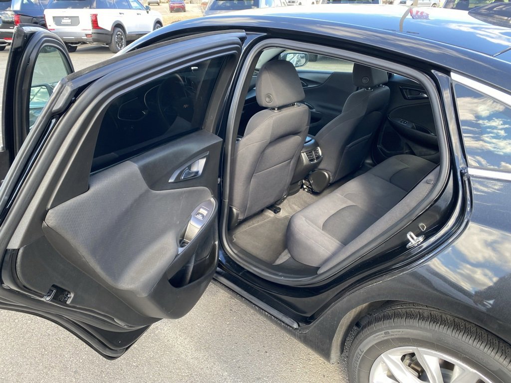 Used 2024 Chevrolet Malibu LT image 26