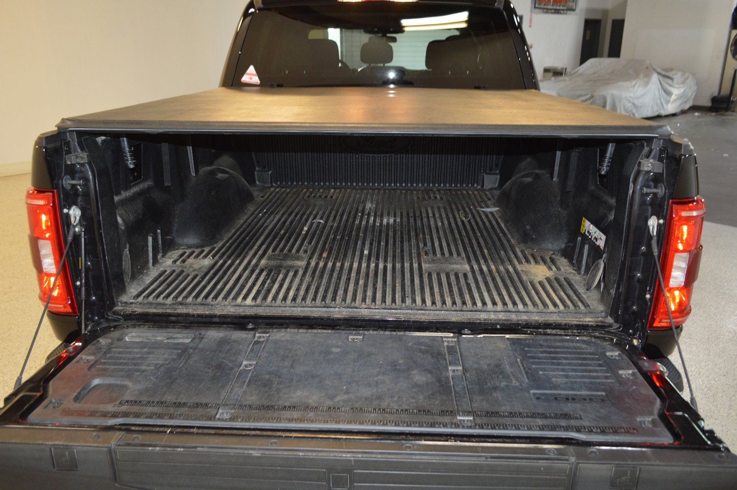 Used 2022 Ford F150 XLT w/ XTR Package image 13