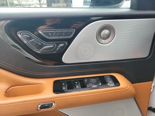 Used 2023 Lincoln Aviator Black Label image 45