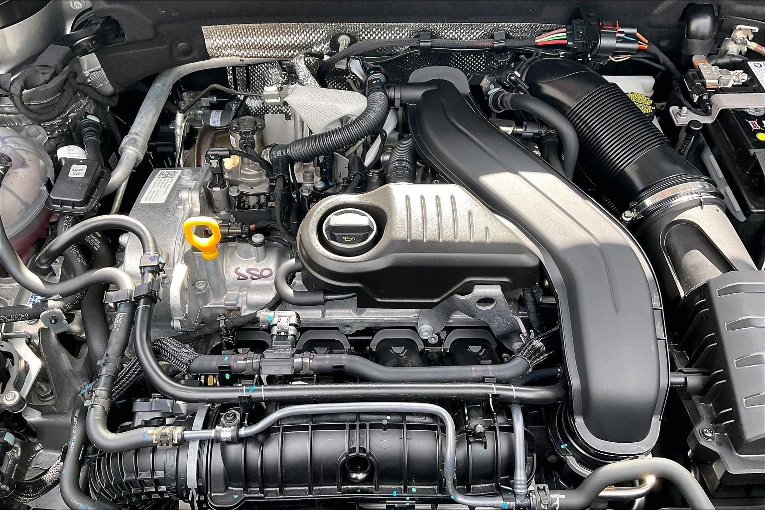 Certified 2025 Volkswagen Taos S FWD image 32