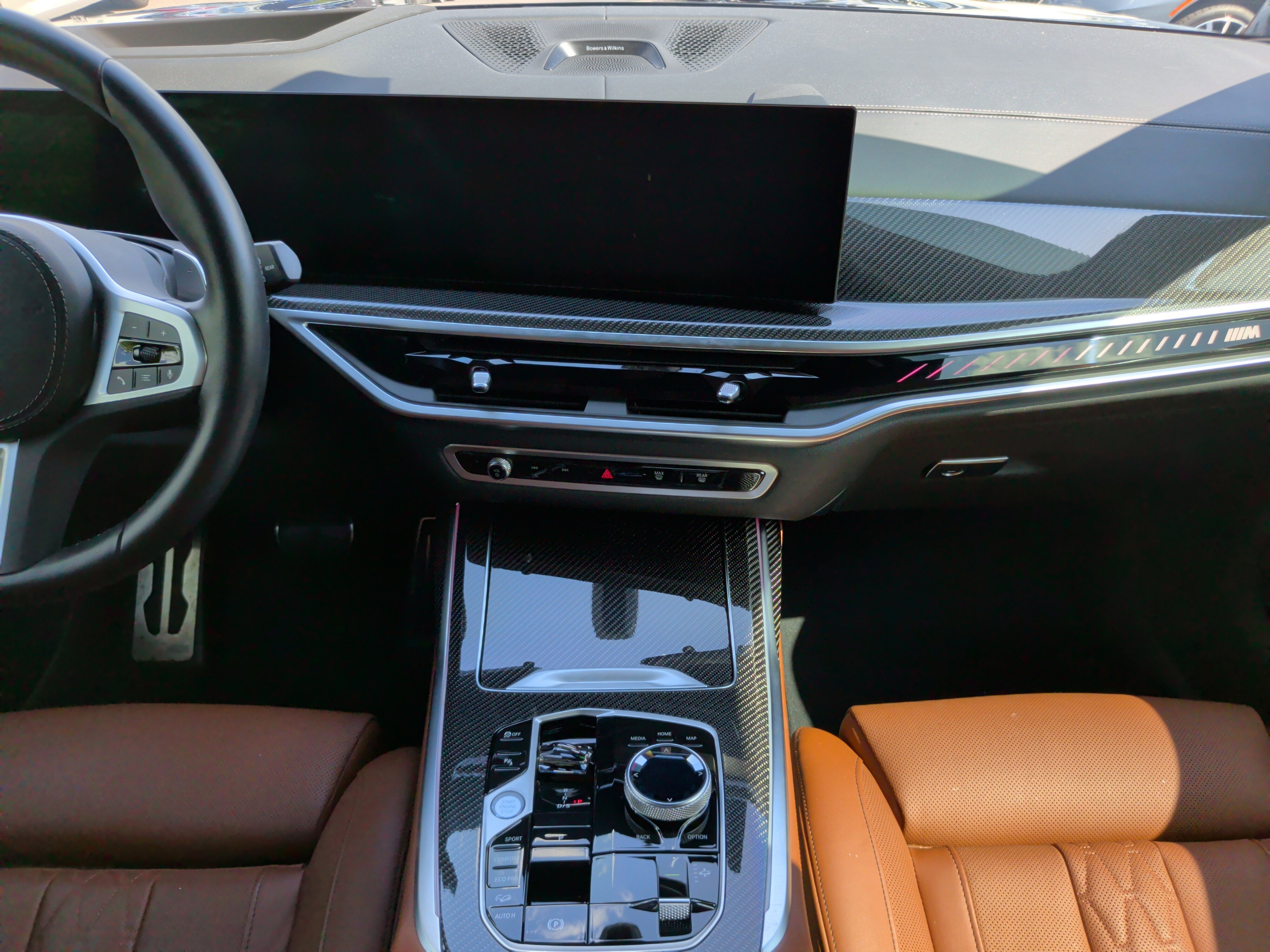 Used 2024 BMW X7 M60i w/ Executive Package image 36