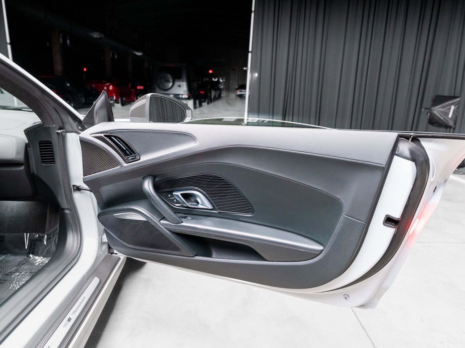 Used 2017 Audi R8 V10 plus image 67