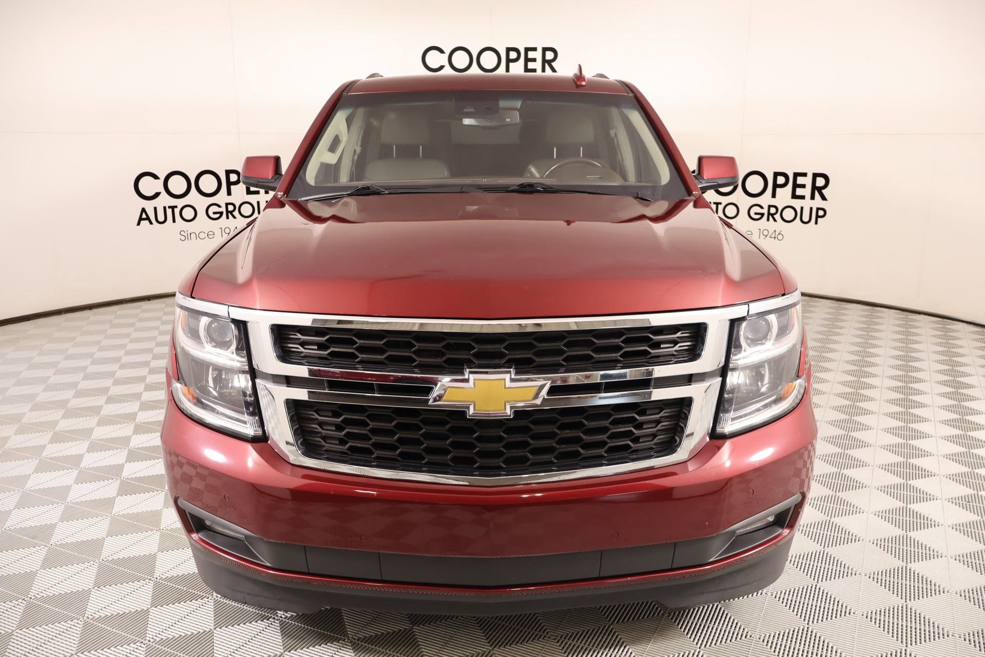 Used 2020 Chevrolet Suburban LT w/ Luxury Package AWD/4WD image 9