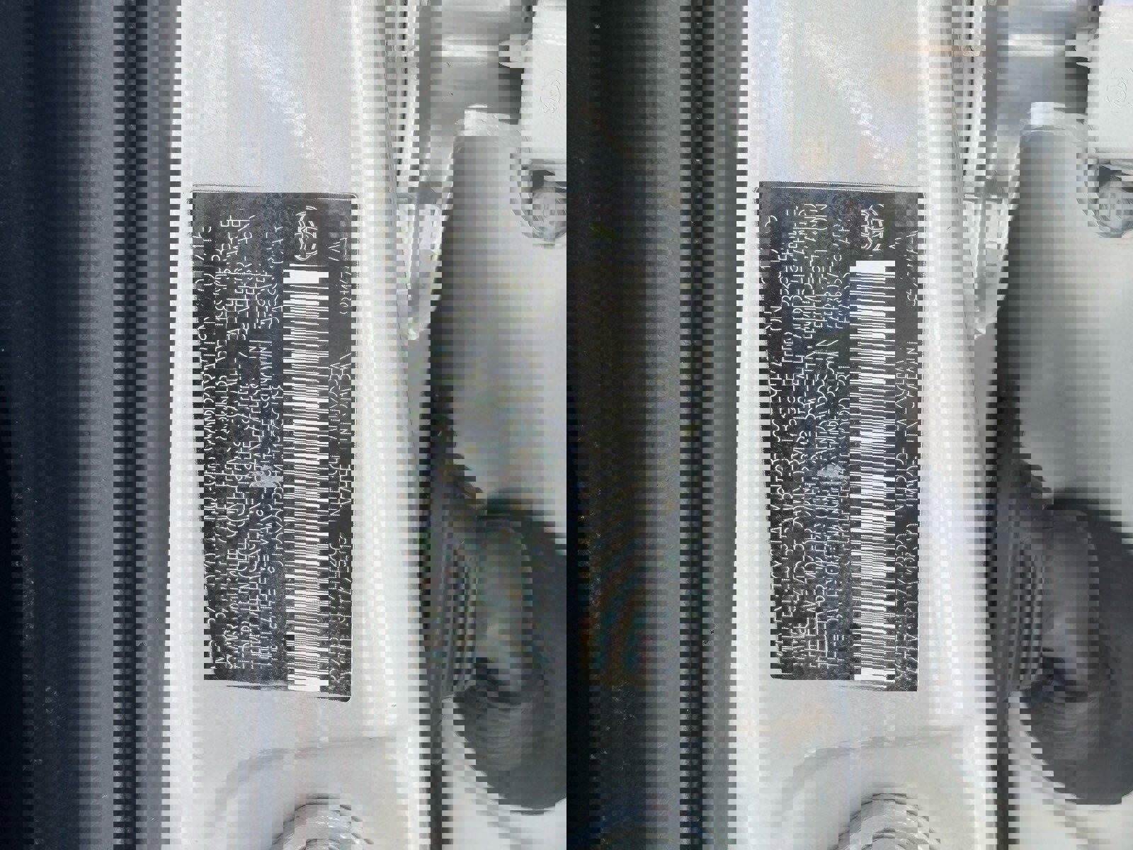 Used 2015 Toyota Prius C image 29