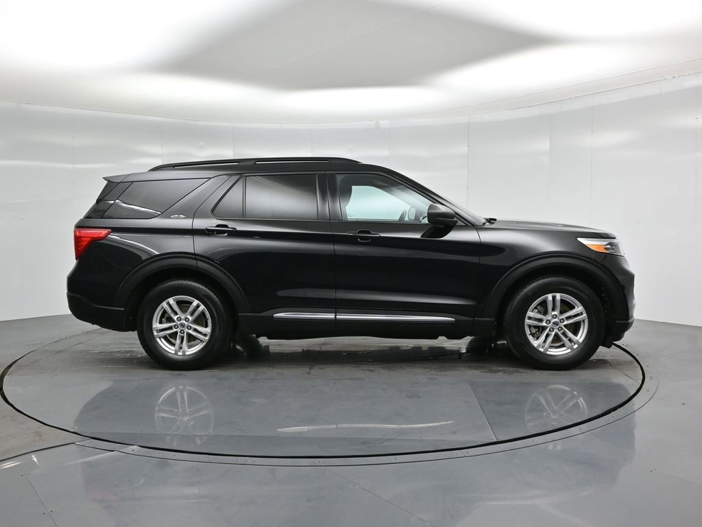 Certified 2022 Ford Explorer XLT image 26