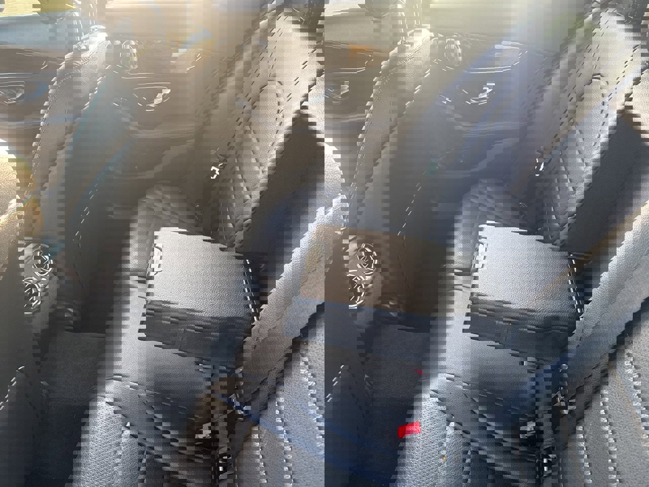 Used 2018 Mercedes-Benz C 300 4MATIC Sedan w/ Premium Package image 19