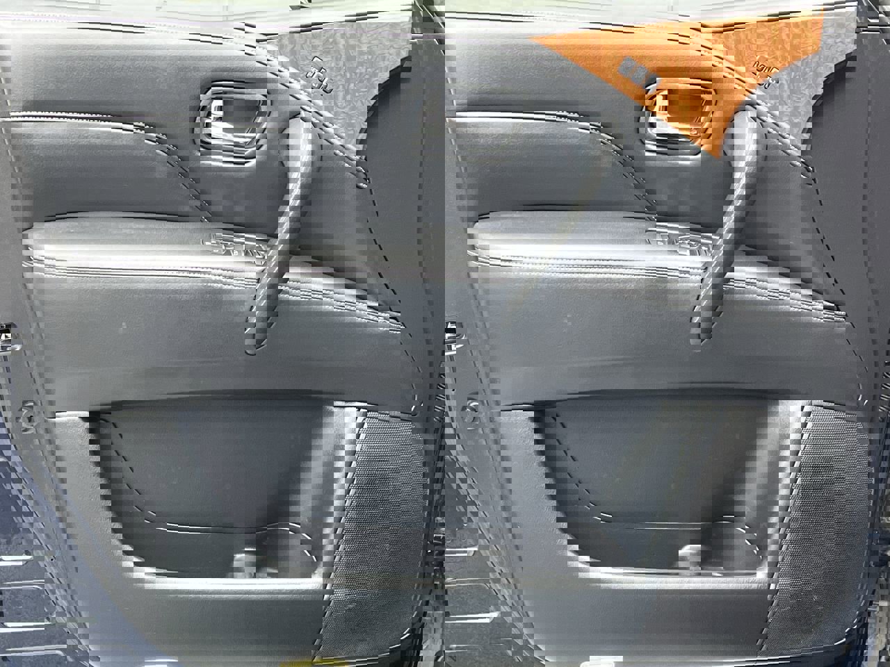 Used 2019 INFINITI QX80 Luxe image 8