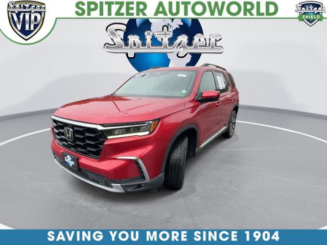 Used 2025 Honda Pilot Touring image 4