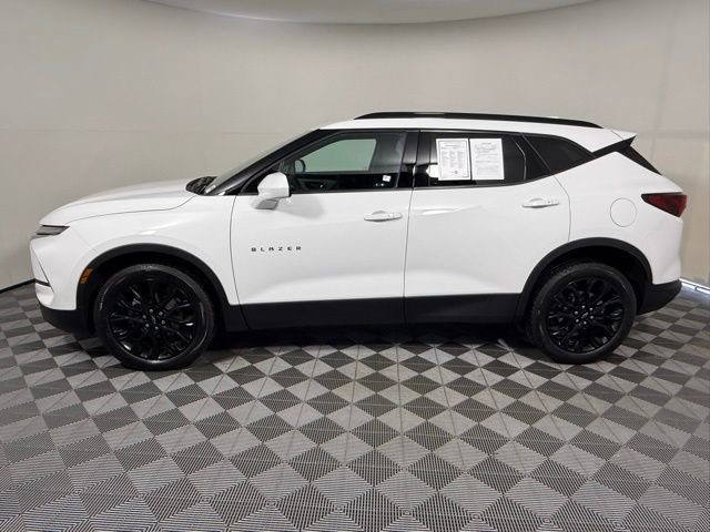 Used 2023 Chevrolet Blazer LT w/ Convenience Package image 3