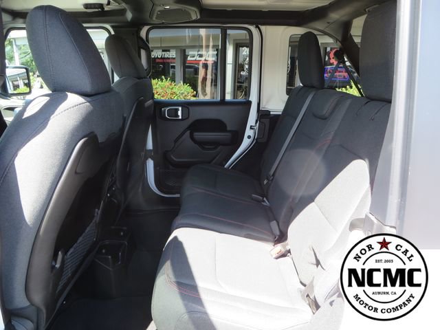 Used 2024 Jeep Wrangler Unlimited Rubicon w/ Technology Group AWD/4WD image 40