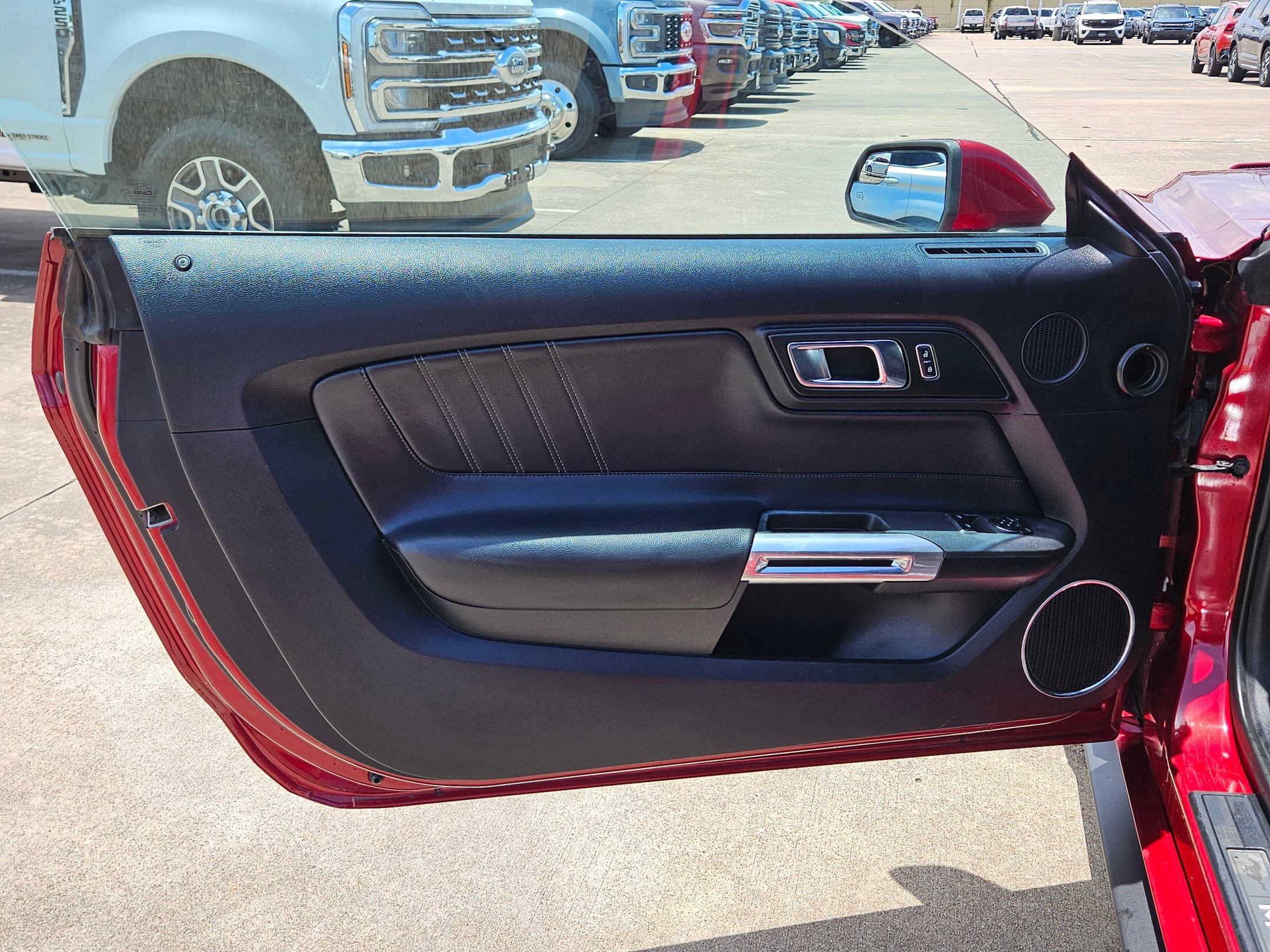 Used 2015 Ford Mustang GT Premium RWD image 12