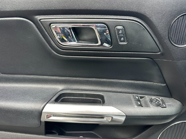 Used 2017 Ford Mustang Premium RWD image 10
