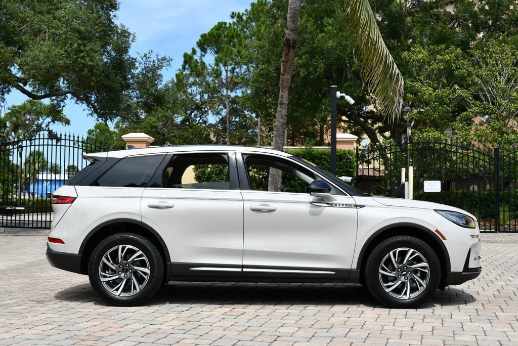Used 2023 Lincoln Corsair FWD w/ Equipment Group 101A image 34