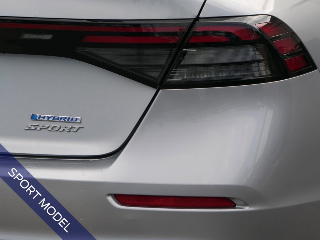 Used 2024 Honda Accord Sport image 4