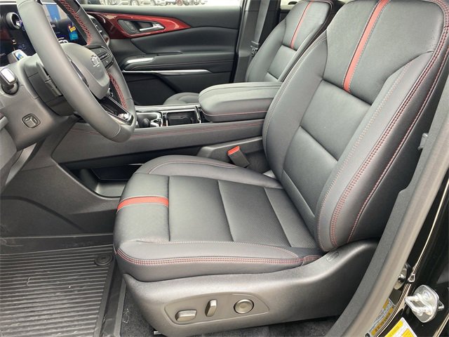 New 2026 Chevrolet Traverse RS w/ LPO, Floor Liner Package image 10