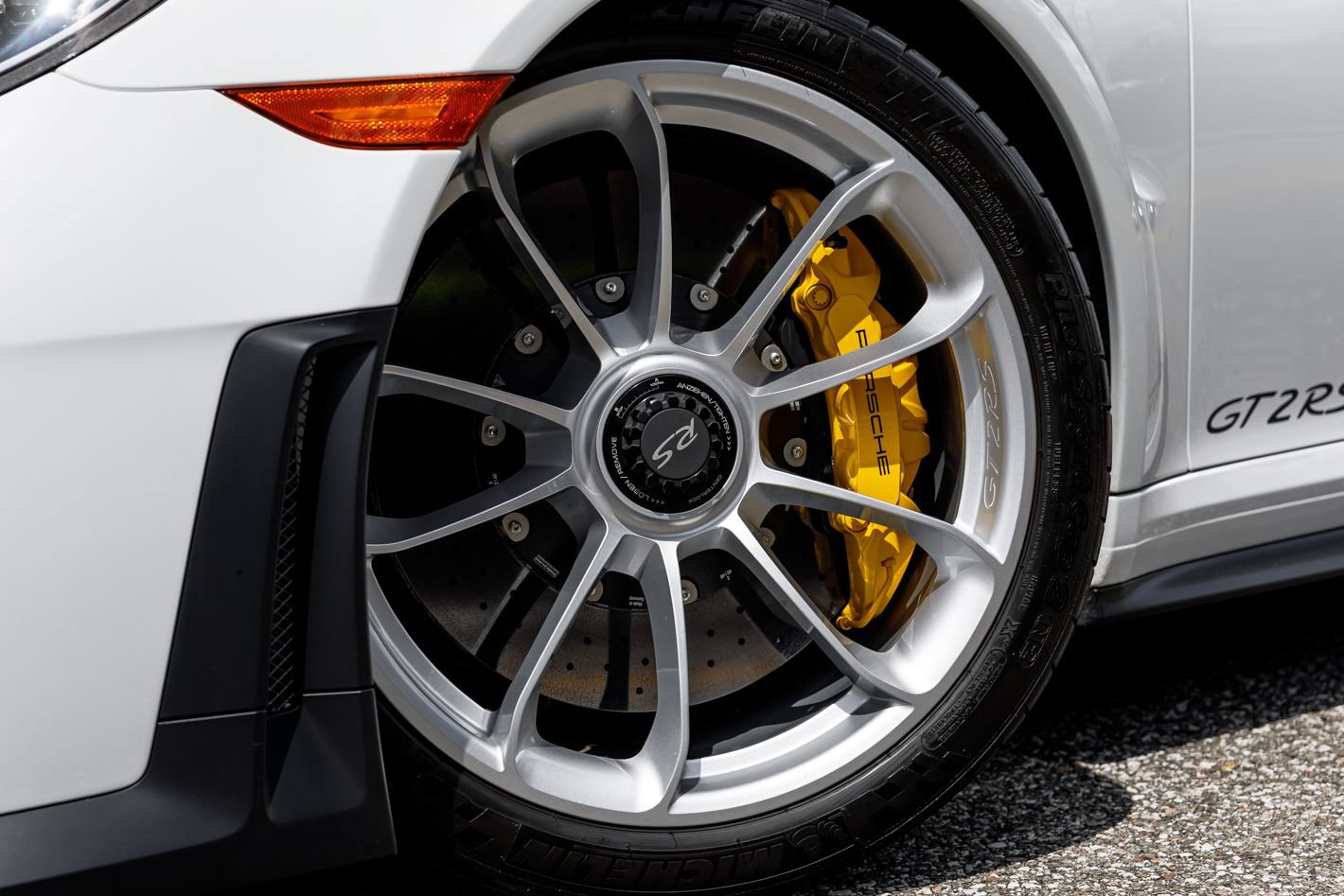 Used 2018 Porsche 911 GT2 RS w/ Weissach Package RWD image 36