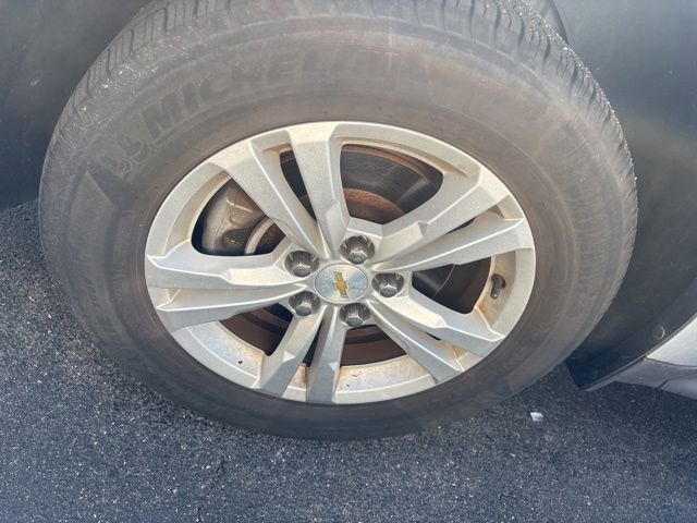 Used 2015 Chevrolet Equinox LS FWD image 4