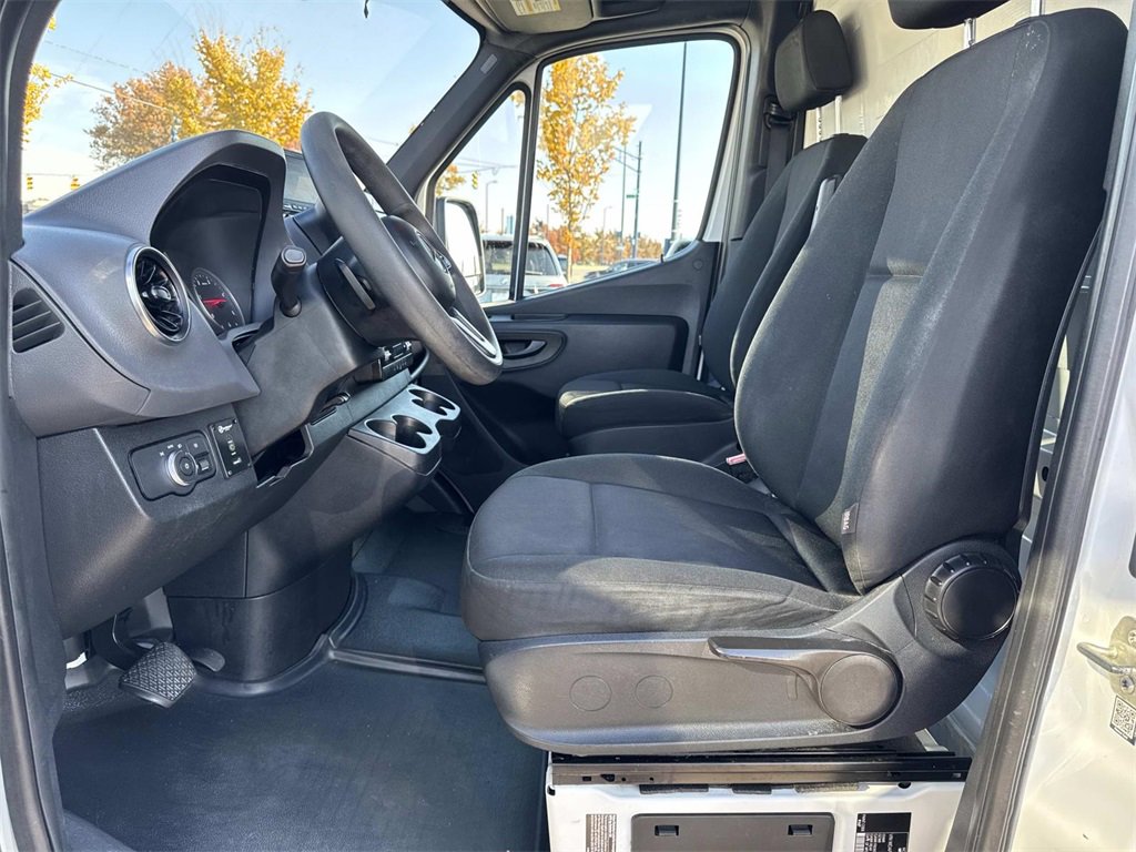 Used 2019 Mercedes-Benz Sprinter 170 w/ Chrome Grille Package image 14