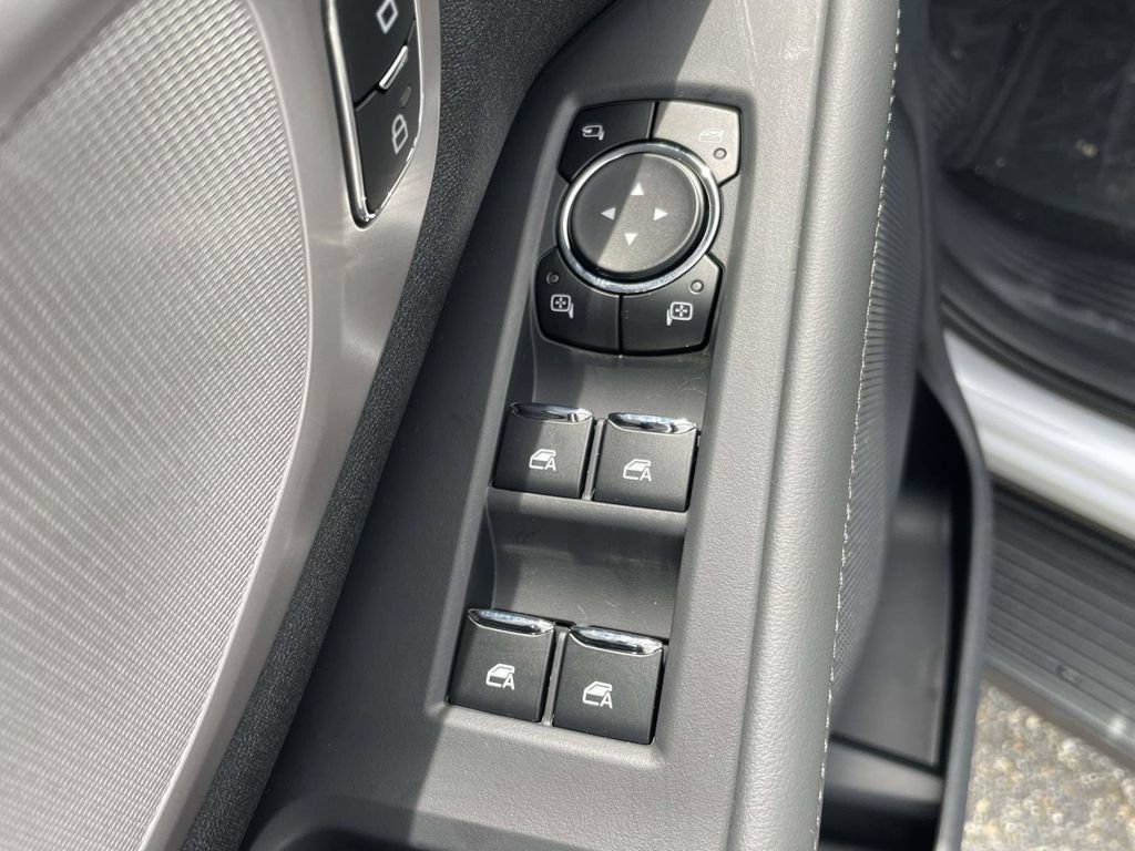New 2026 Ford Expedition Active RWD image 16