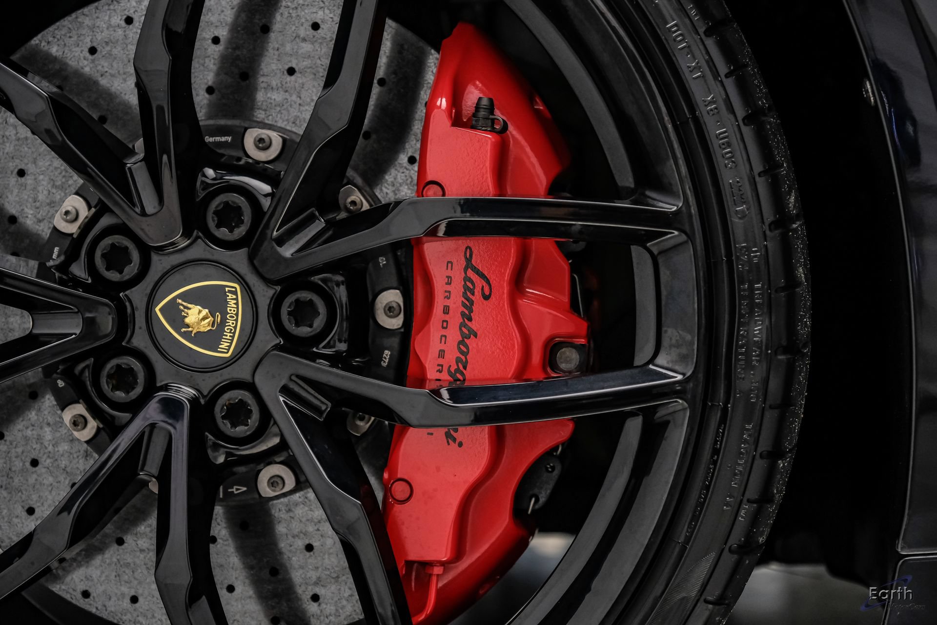 Used 2015 Lamborghini Huracan LP 610-4 AWD/4WD image 99